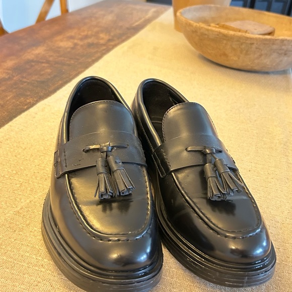 Zara Tassel Loafers - Picture 4 of 6